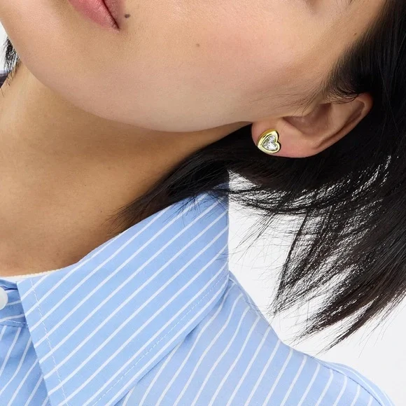 New Coach Gold Stone Heart Crystal Stud Earrings - Picture 2 of 6